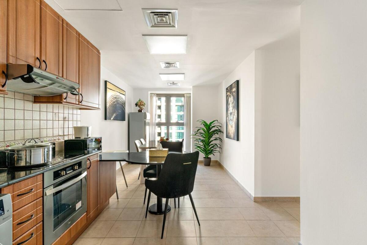 First Class 2br High-rise Elegance * Dubai