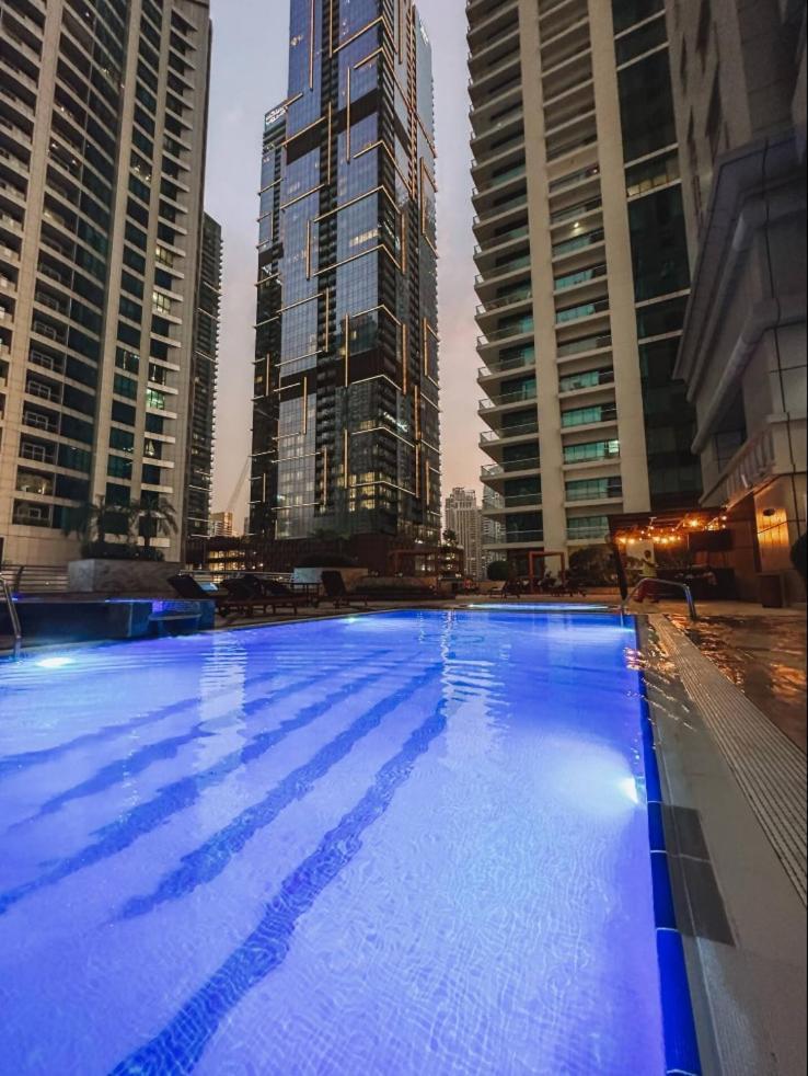 First Class 2br High-rise Elegance *
