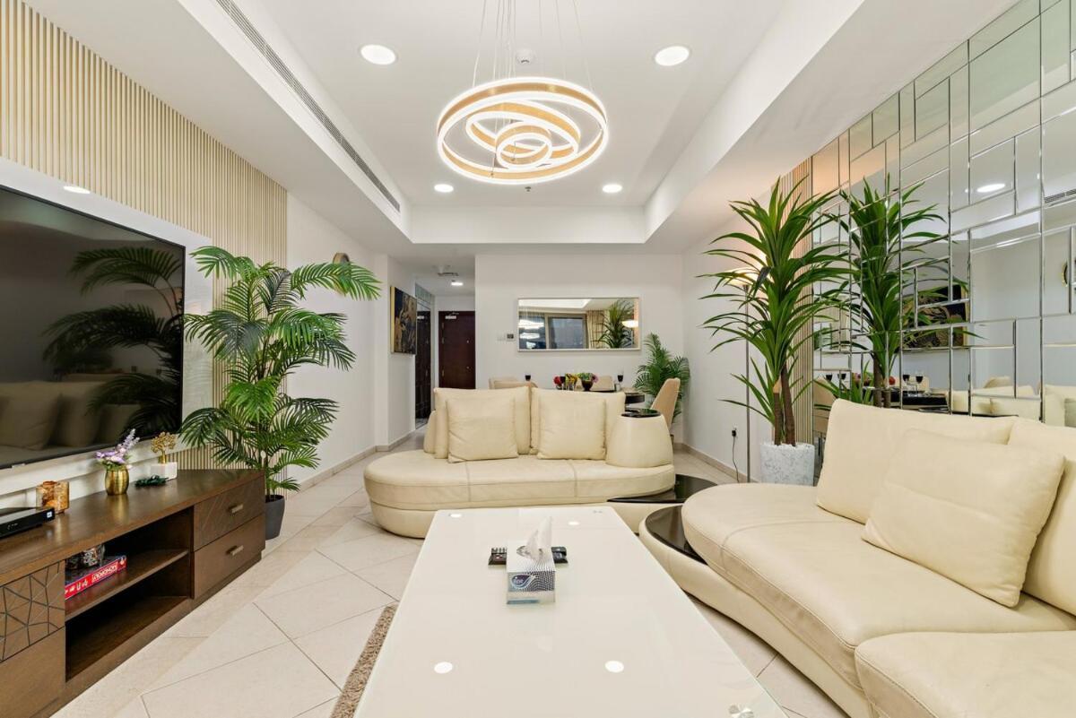 Apartment First Class 2br High-rise Elegance